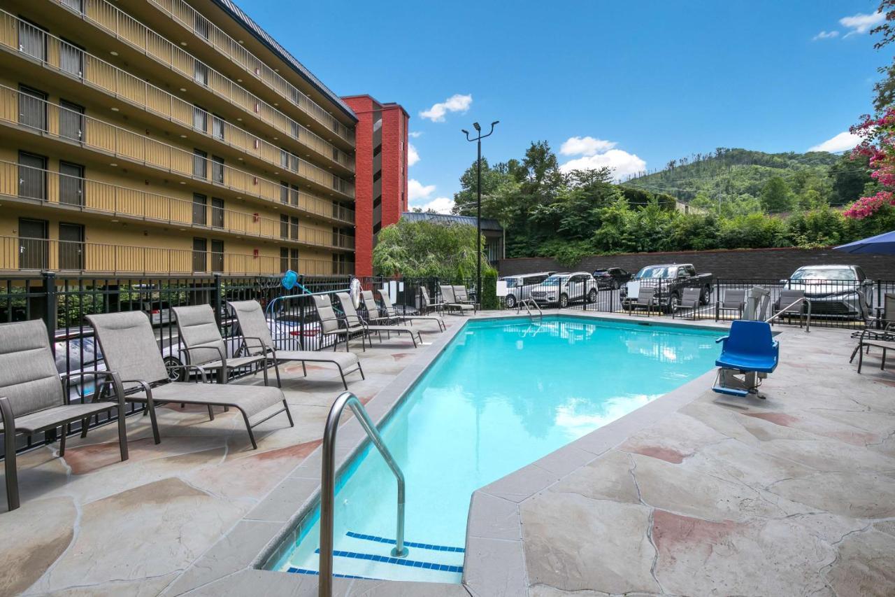 Surestay Plus Hotel By Best Western Gatlinburg Exterior photo